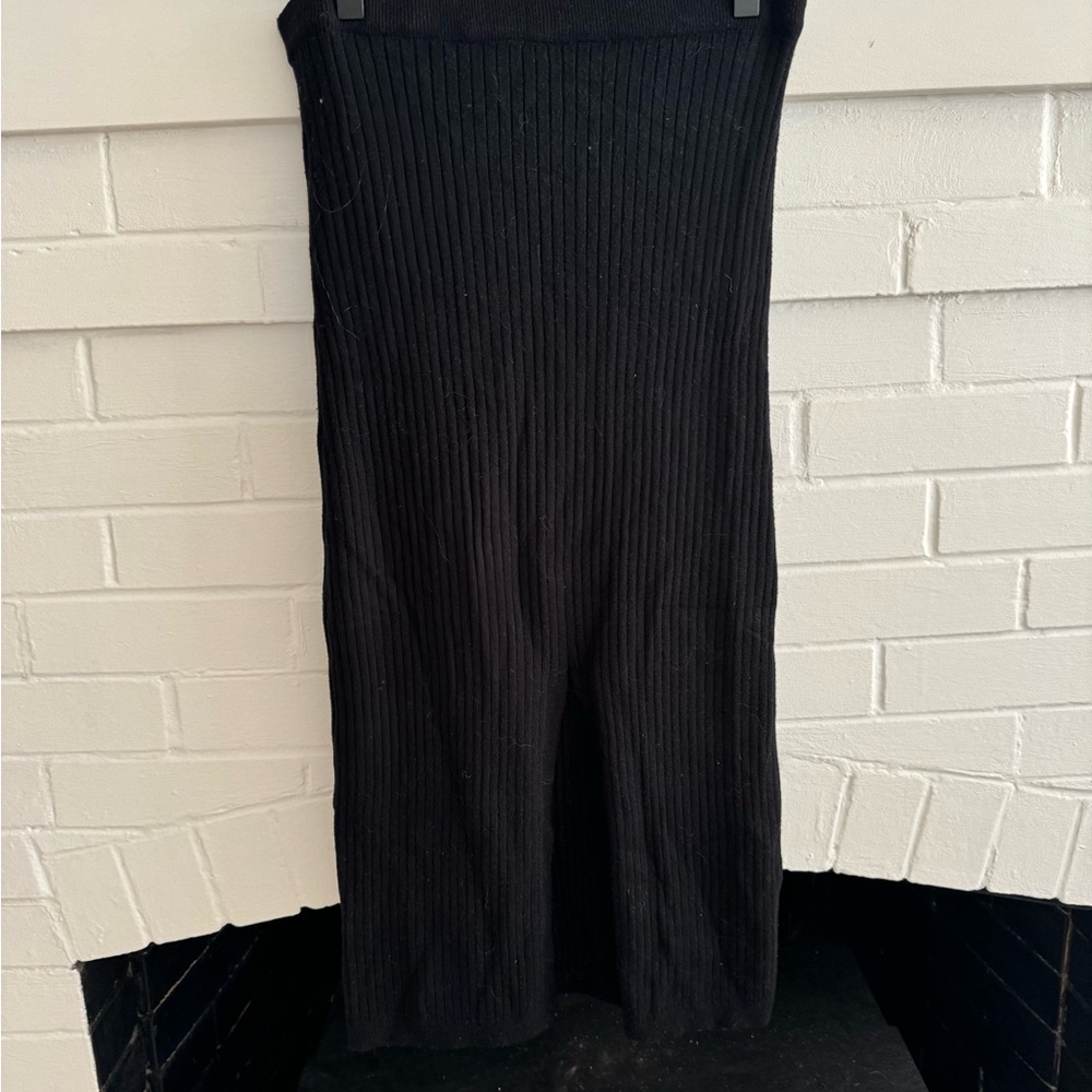 Knit Black Ribbed Skirt